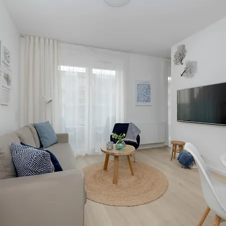 Baltic Marina With Balcony & Pet Friendly By Renters דירה *