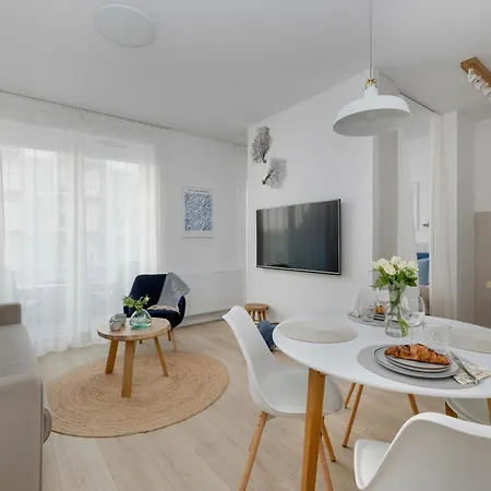 דירה Baltic Marina With Balcony & Pet Friendly By Renters קולובז'ג