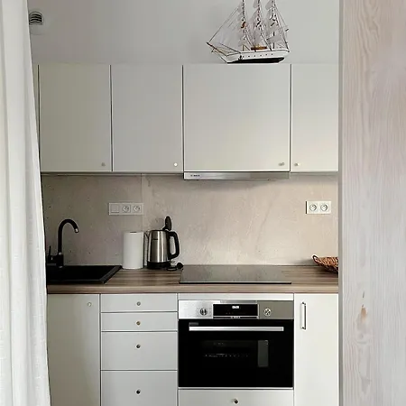 Baltic Marina With Balcony & Pet Friendly By Renters דירה קולובז'ג